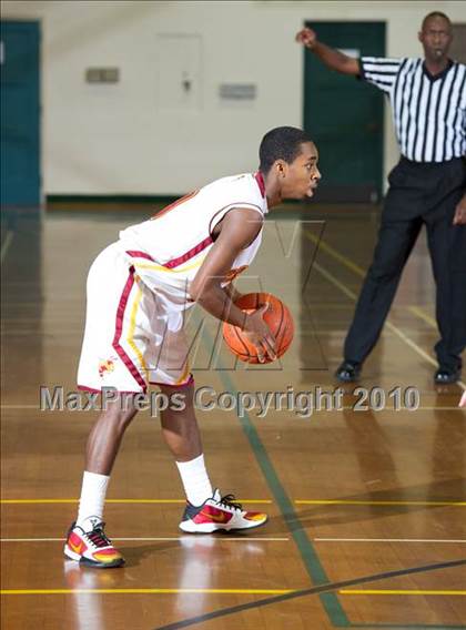 Thumbnail 1 in Oxnard vs. San Marcos (Santa Barbara Holiday Classic Tournament) photogallery.