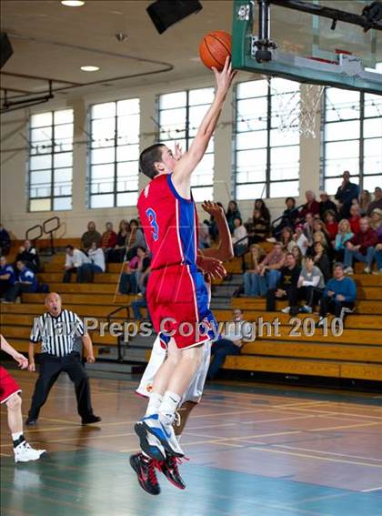 Thumbnail 3 in Oxnard vs. San Marcos (Santa Barbara Holiday Classic Tournament) photogallery.