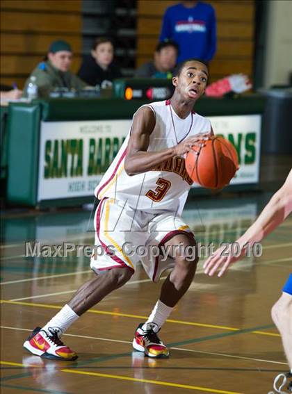 Thumbnail 3 in Oxnard vs. San Marcos (Santa Barbara Holiday Classic Tournament) photogallery.
