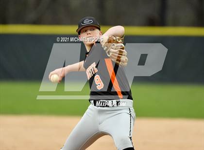 Thumbnail 3 in Gravette @ Farmington photogallery.
