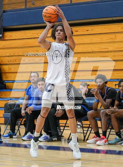 Thumbnail 1 in Willow Canyon vs. Buckeye (Hoopsgiving Tournament) photogallery.