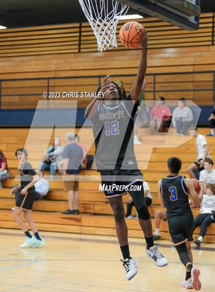 Thumbnail 3 in Willow Canyon vs. Buckeye (Hoopsgiving Tournament) photogallery.