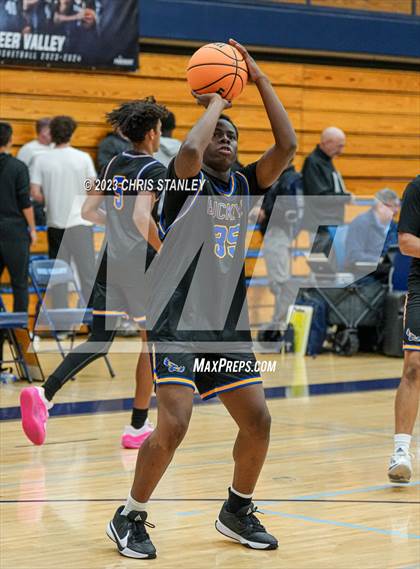 Thumbnail 3 in Willow Canyon vs. Buckeye (Hoopsgiving Tournament) photogallery.