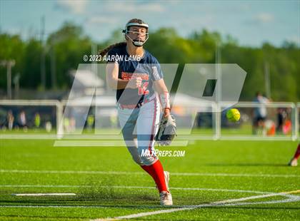 Thumbnail 1 in Oswego @ New Hartford photogallery.