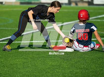 Thumbnail 1 in Oswego @ New Hartford photogallery.