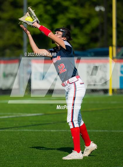 Thumbnail 2 in Oswego @ New Hartford photogallery.