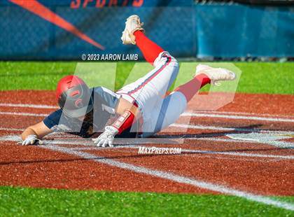 Thumbnail 2 in Oswego @ New Hartford photogallery.