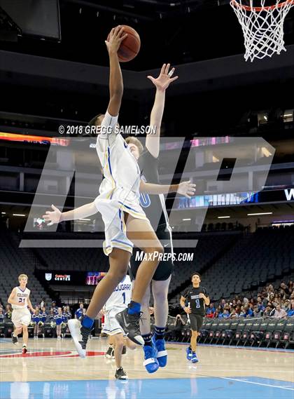 Thumbnail 3 in Del Campo vs Rocklin (@ Golden 1 Center) photogallery.