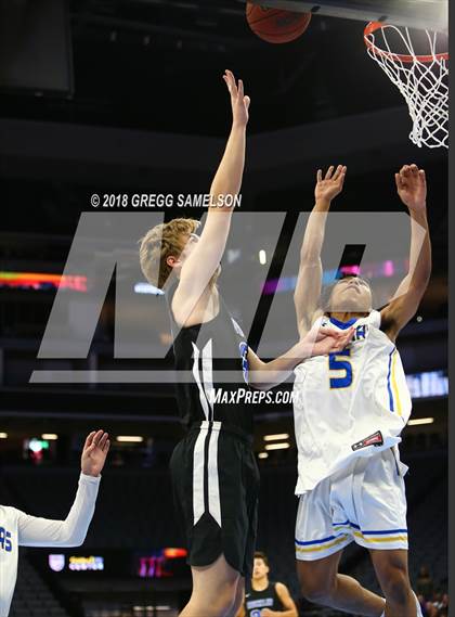 Thumbnail 3 in Del Campo vs Rocklin (@ Golden 1 Center) photogallery.