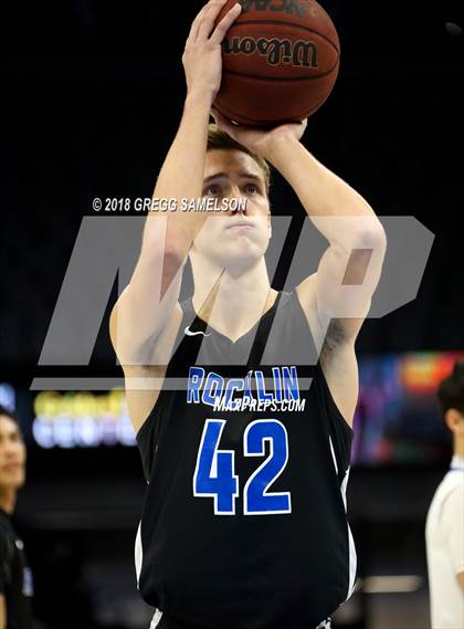 Thumbnail 3 in Del Campo vs Rocklin (@ Golden 1 Center) photogallery.
