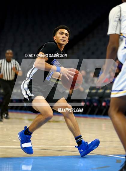 Thumbnail 2 in Del Campo vs Rocklin (@ Golden 1 Center) photogallery.