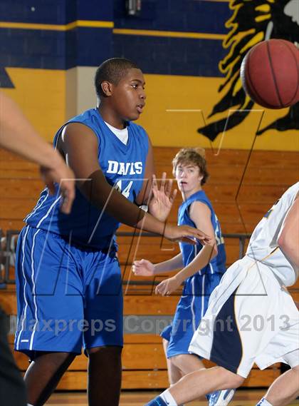 Thumbnail 1 in Davis vs. Oak Ridge (Trojan Toss-Up) photogallery.