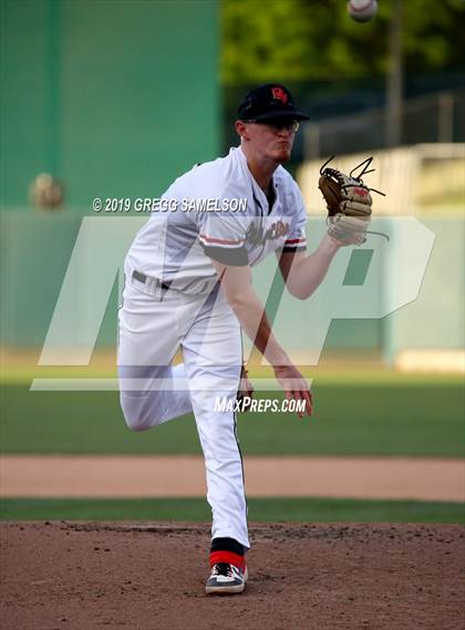 Thumbnail 2 in Bella Vista vs Rio Americano @ Raley Field photogallery.