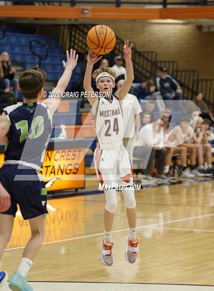 Thumbnail 1 in Ridgeline @ Mountain Crest (Sophomore) photogallery.