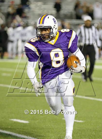 Thumbnail 1 in Lake Braddock vs. Battlefield (VHSL Region 6A North Quarterfinal) photogallery.