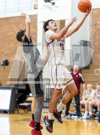 Thumbnail 1 in Hug vs. Dayton (Nelson Electric Rail City Classic) photogallery.