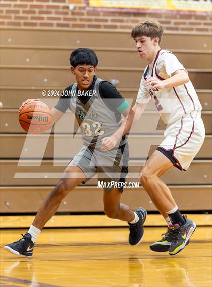 Thumbnail 3 in Hug vs. Dayton (Nelson Electric Rail City Classic) photogallery.