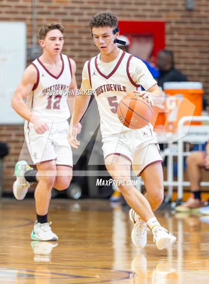 Thumbnail 3 in Hug vs. Dayton (Nelson Electric Rail City Classic) photogallery.