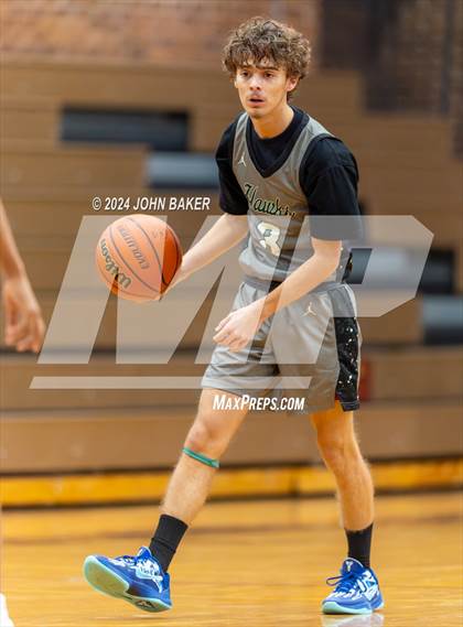 Thumbnail 3 in Hug vs. Dayton (Nelson Electric Rail City Classic) photogallery.