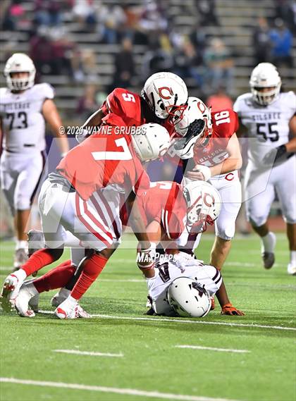 Thumbnail 1 in Silsbee vs. Carthage (UIL 4A D2 Area Round) photogallery.