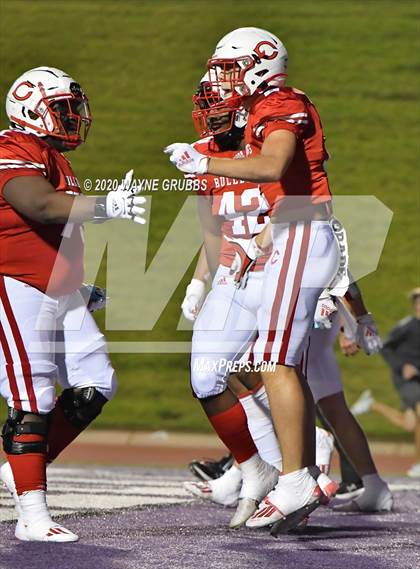 Thumbnail 3 in Silsbee vs. Carthage (UIL 4A D2 Area Round) photogallery.