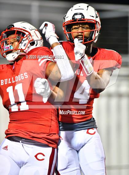 Thumbnail 1 in Silsbee vs. Carthage (UIL 4A D2 Area Round) photogallery.