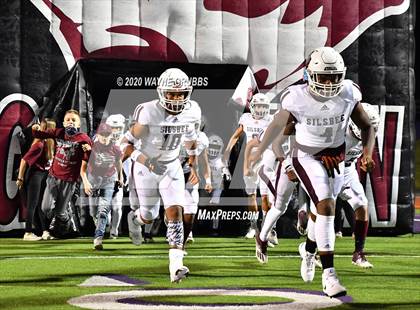 Thumbnail 1 in Silsbee vs. Carthage (UIL 4A D2 Area Round) photogallery.