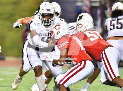 Thumbnail 3 in Silsbee vs. Carthage (UIL 4A D2 Area Round) photogallery.