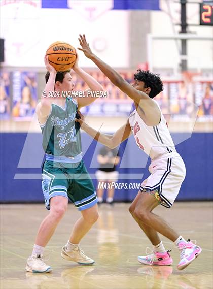Thumbnail 2 in Irvine vs Tesoro (Orange County North/South Challenge) photogallery.