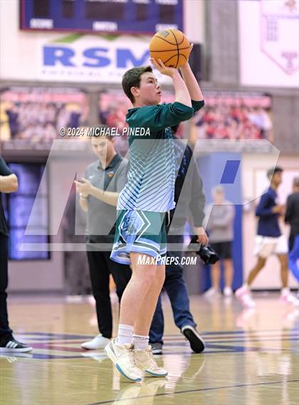 Thumbnail 2 in Irvine vs Tesoro (Orange County North/South Challenge) photogallery.