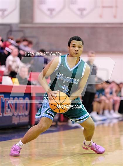 Thumbnail 2 in Irvine vs Tesoro (Orange County North/South Challenge) photogallery.
