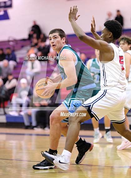 Thumbnail 2 in Irvine vs Tesoro (Orange County North/South Challenge) photogallery.