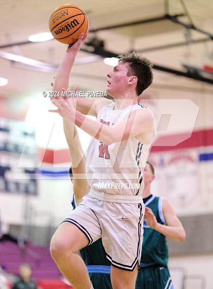 Thumbnail 2 in Irvine vs Tesoro (Orange County North/South Challenge) photogallery.