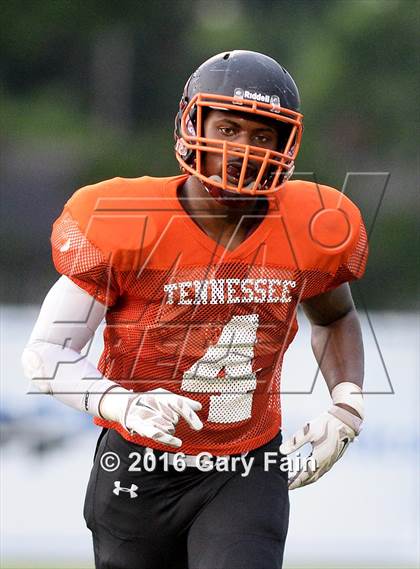 Thumbnail 3 in Tennessee vs. Georgia (All-Star Football Game) photogallery.