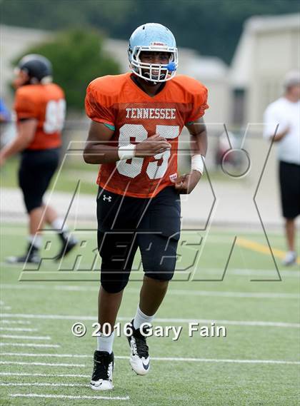 Thumbnail 2 in Tennessee vs. Georgia (All-Star Football Game) photogallery.