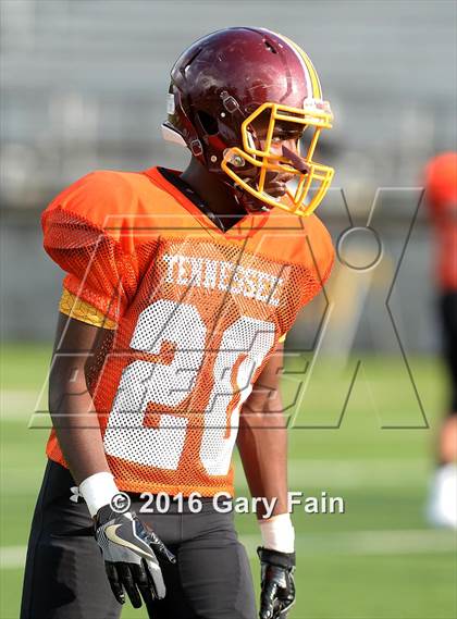 Thumbnail 1 in Tennessee vs. Georgia (All-Star Football Game) photogallery.