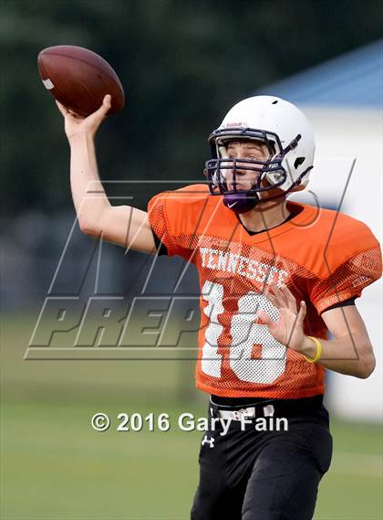 Thumbnail 2 in Tennessee vs. Georgia (All-Star Football Game) photogallery.