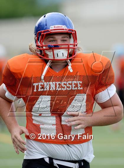 Thumbnail 2 in Tennessee vs. Georgia (All-Star Football Game) photogallery.