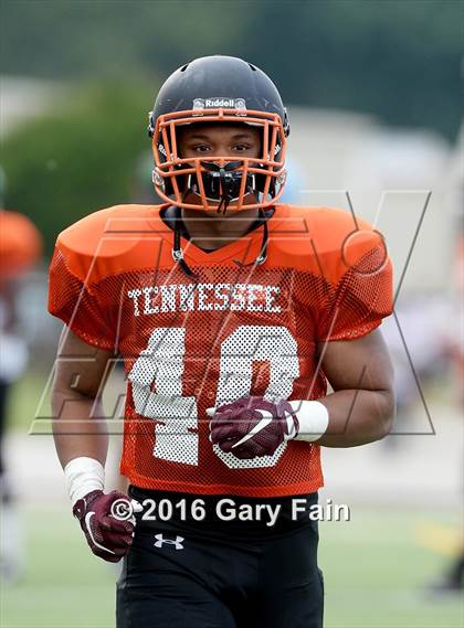 Thumbnail 1 in Tennessee vs. Georgia (All-Star Football Game) photogallery.