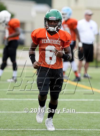 Thumbnail 2 in Tennessee vs. Georgia (All-Star Football Game) photogallery.
