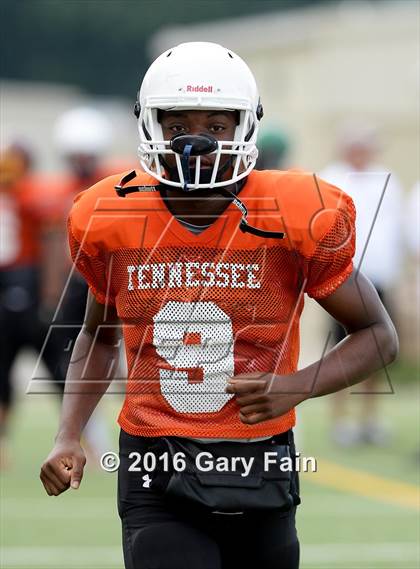 Thumbnail 2 in Tennessee vs. Georgia (All-Star Football Game) photogallery.