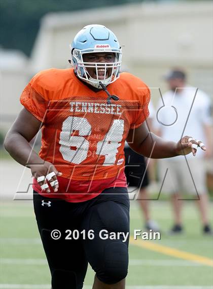 Thumbnail 3 in Tennessee vs. Georgia (All-Star Football Game) photogallery.