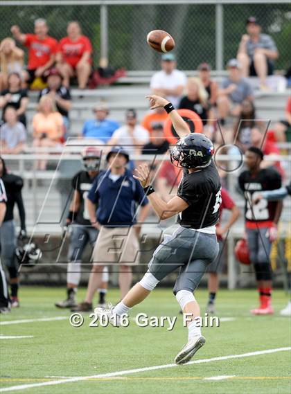 Thumbnail 1 in Tennessee vs. Georgia (All-Star Football Game) photogallery.