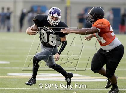 Thumbnail 1 in Tennessee vs. Georgia (All-Star Football Game) photogallery.
