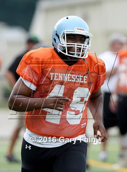 Thumbnail 1 in Tennessee vs. Georgia (All-Star Football Game) photogallery.