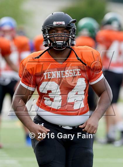 Thumbnail 3 in Tennessee vs. Georgia (All-Star Football Game) photogallery.
