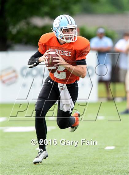 Thumbnail 3 in Tennessee vs. Georgia (All-Star Football Game) photogallery.