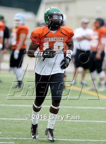 Thumbnail 3 in Tennessee vs. Georgia (All-Star Football Game) photogallery.