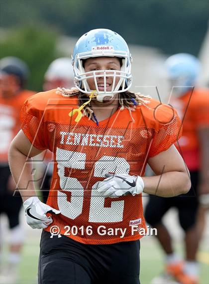 Thumbnail 3 in Tennessee vs. Georgia (All-Star Football Game) photogallery.