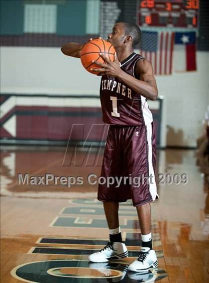 Thumbnail 2 in Cinco Ranch vs. Kempner (McDonald's Invitational) photogallery.